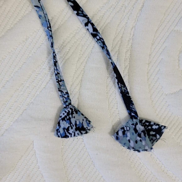 Joie Blue Parisian Paisley Long Sleeve Blouse Front Tie Tassles Size Large - Picture 7 of 12